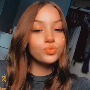 Meet your Posher, Jillian